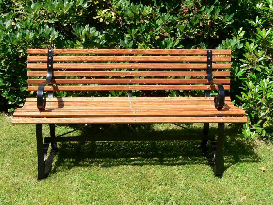Garden_bench_001