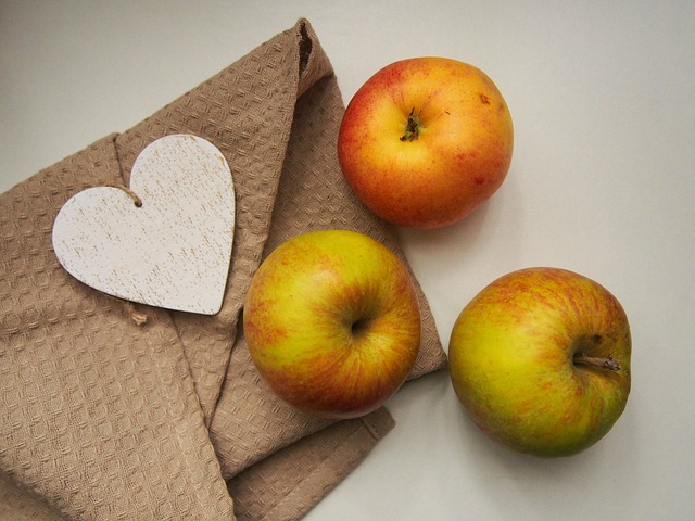 apples-923681_640