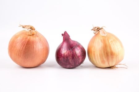 ripe-onions-isolated-on-white-1463238110Bhs