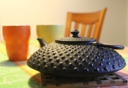 teapot-196240_640