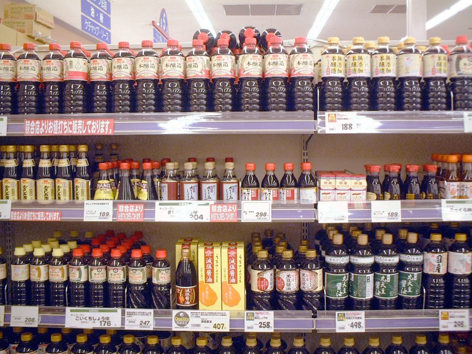 Soy_sauce_in_supermarket