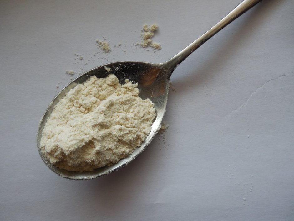flour-186568_960_720