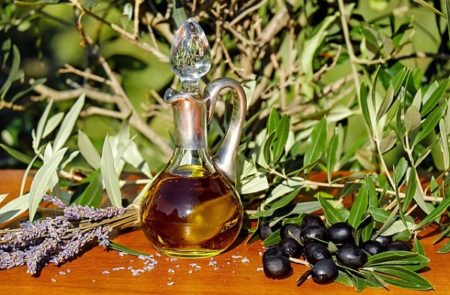 olive-oil-1596417_640