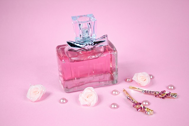 perfume-1922968_640