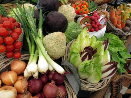 市場の野菜